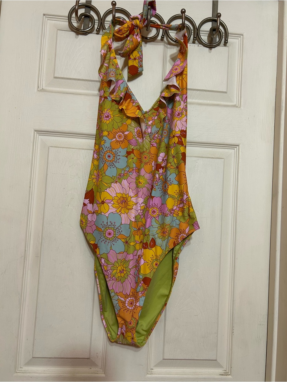 NWT Show me your MuMu retro Floral Halter
One-Piece Swimsuit RETAIL $148 size L